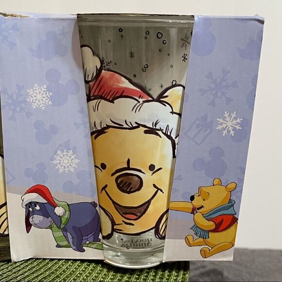 Disney Winnie the Pooh Christmas glasses set of 4 NWT - Picture 5 of 6